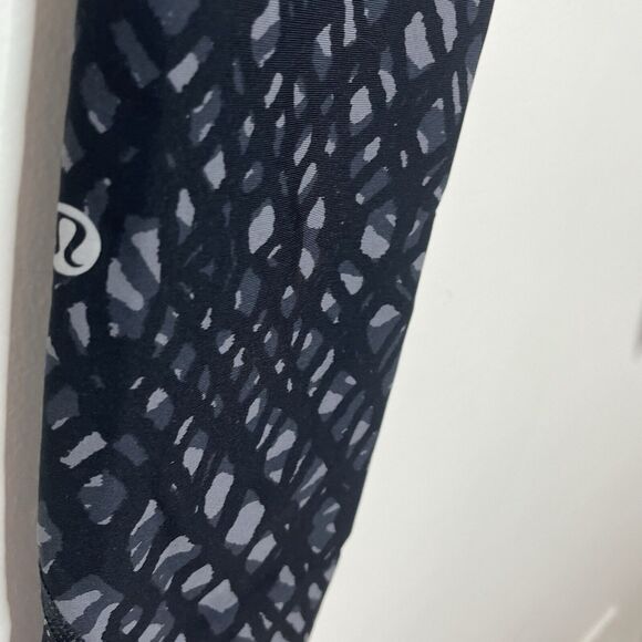 Lululemon Tight Stuff Tight Simply Lace Play Dark Slate Black Luxtreme Size 6 - Picture 6 of 9